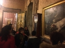 Oggi i ragazzi del club2 hanno rivissuto tra le mura di palazzo reale la vita dei nostri antichi sovrani-2
