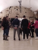 I ragazzi dell'atl alle prese con la capoeira, un'antica danza brasiliana con elementi di arti marziali sul ritmo coinvolgente di strumenti a percussione-7