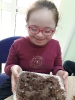 Nel secondo incontro con i piú piccoli si é svolto il laboratorio di cucina. I nostri chef si sono cimentati nella realizzazione della torta pan di stelle, attività utile per stimolare e imparare a utilizzare tutti i sensi: dal tatto all'olfatto passando inevitabilmente per il gusto.-14