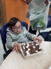Nel secondo incontro con i piú piccoli si é svolto il laboratorio di cucina. I nostri chef si sono cimentati nella realizzazione della torta pan di stelle, attività utile per stimolare e imparare a utilizzare tutti i sensi: dal tatto all'olfatto passando inevitabilmente per il gusto.-16