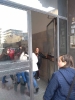 Roberta prepara un aperitivo e invita gli amici del club a casa-9