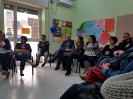 I gruppi di sostegno alla genitorialità dell’associazione AIPD Napoli sono costituiti da famiglie che vivono la stessa esperienza e le stesse difficoltà. Con l’aiuto di conduttori professionisti avviene uno scambio reciproco e la condivisione delle esperienze vissute. I partecipanti sono loro stessi una forza attivante delle risorse personali in modo molto efficace.-2