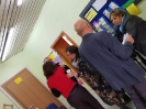 I gruppi di sostegno alla genitorialità dell’associazione AIPD Napoli sono costituiti da famiglie che vivono la stessa esperienza e le stesse difficoltà. Con l’aiuto di conduttori professionisti avviene uno scambio reciproco e la condivisione delle esperienze vissute. I partecipanti sono loro stessi una forza attivante delle risorse personali in modo molto efficace.-5
