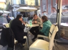 Stefano con grande entusiasmo guida il gruppo al centro storico a Napoli, raggiungendo anche il MAN con padronanza e dimostrando le proprie competenze-3